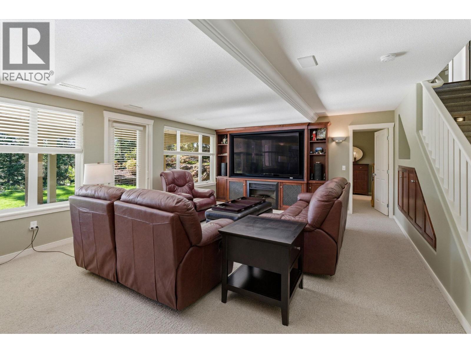 2229 Capistrano Drive, Kelowna, British Columbia  V1V 2A2 - Photo 32 - 10383569
