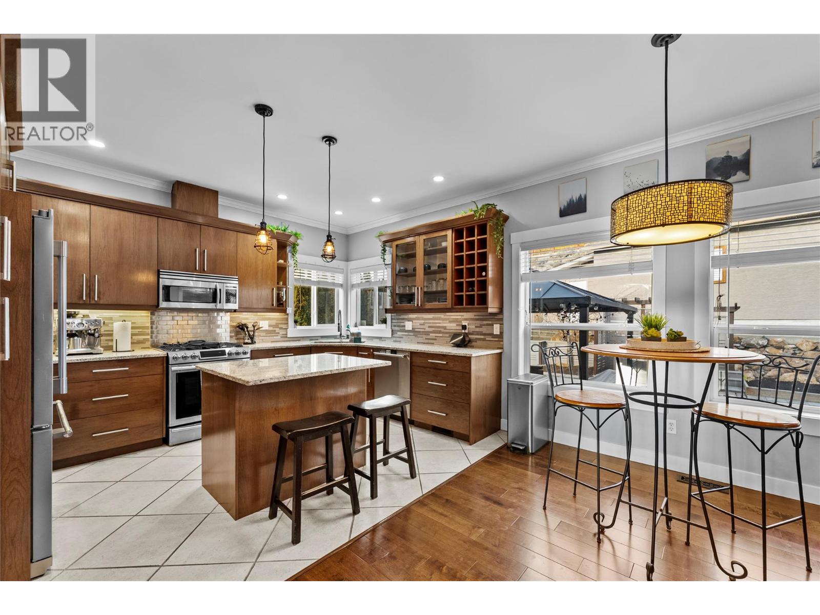 1052 Quail Drive, Kamloops, British Columbia  V2B 8N9 - Photo 6 - 10385318