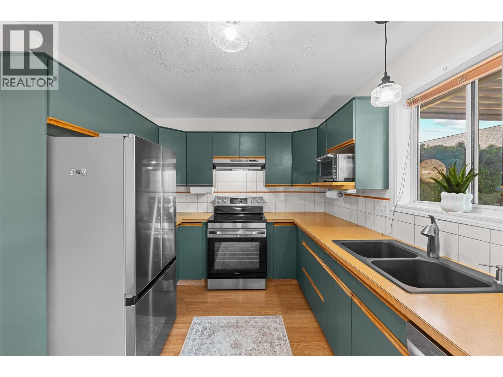 3400 Wilson Street Unit# 141, Penticton, British Columbia  V2A 8H9 - Photo 1 - 10385301