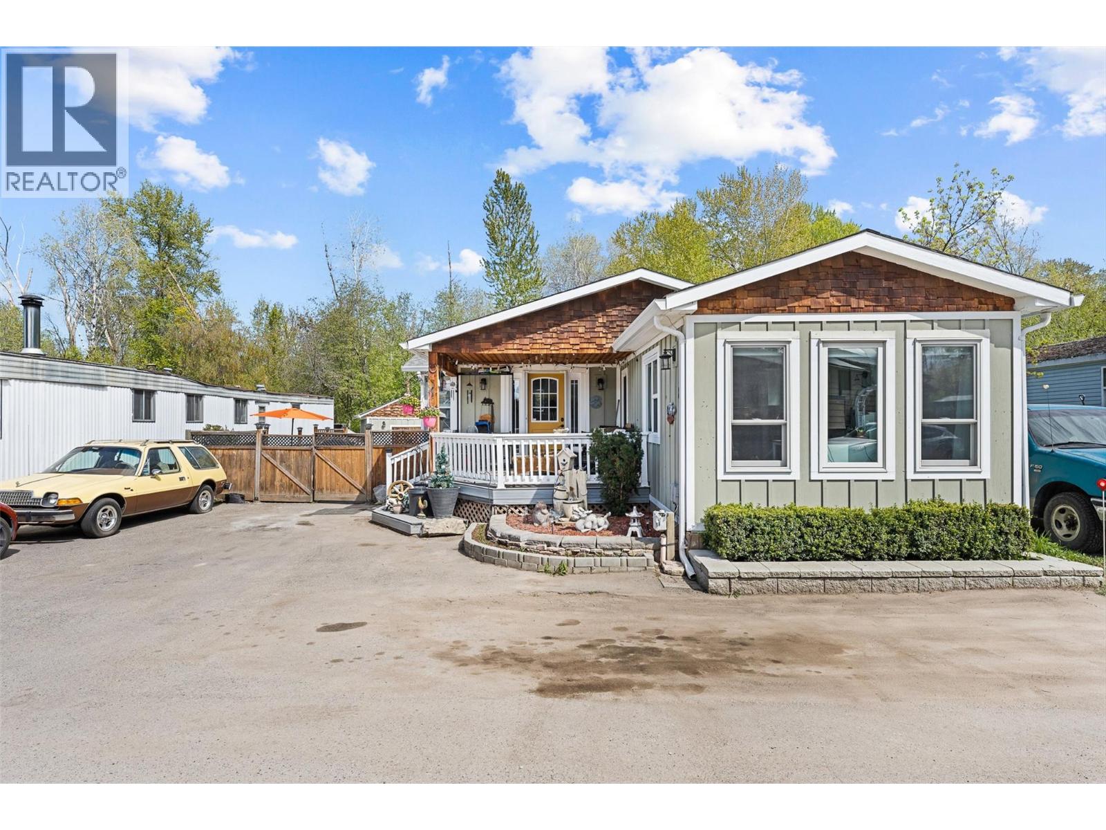 4355 Jaud Road Unit# 8, Kelowna, British Columbia  V1W 4R3 - Photo 1 - 10385216