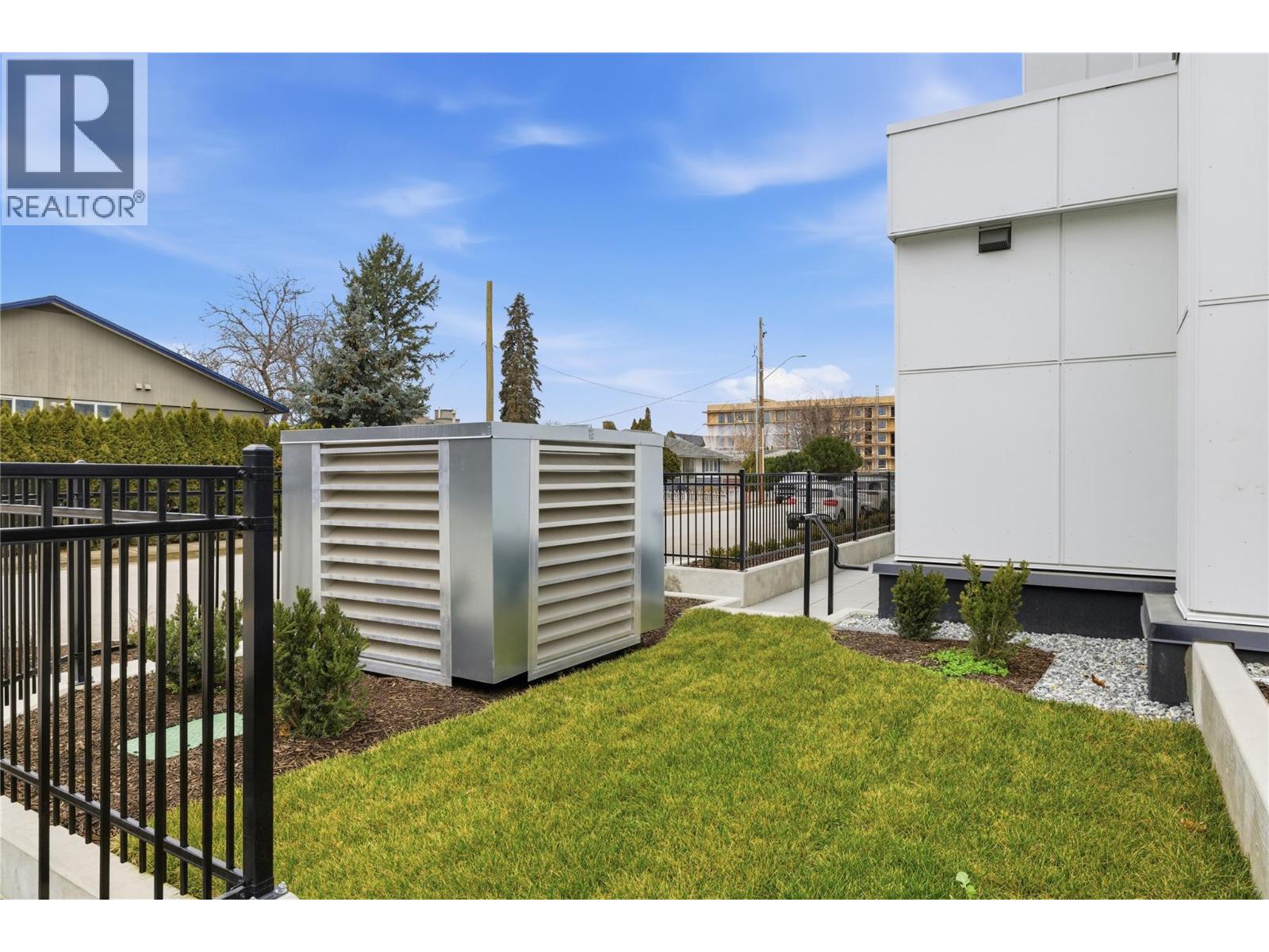 1390 Pridham Avenue Unit# Th4 Lot# 3, Kelowna, British Columbia  V1Y 0P7 - Photo 7 - 10385141