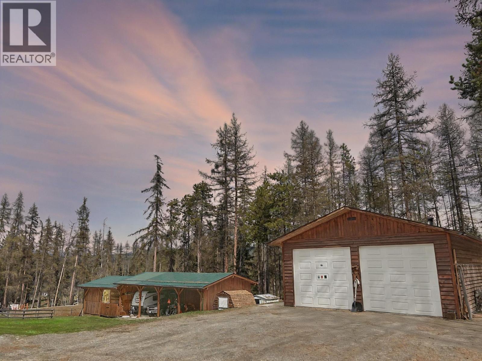 3520 25th Street S, Cranbrook, British Columbia  V1C 7H3 - Photo 2 - 10385342