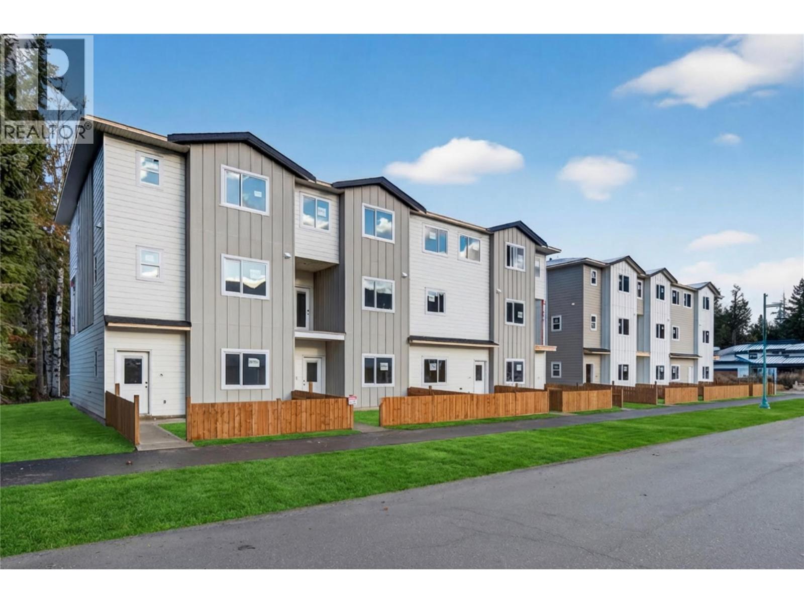222 Temple Street Unit# 8, sicamous, British Columbia