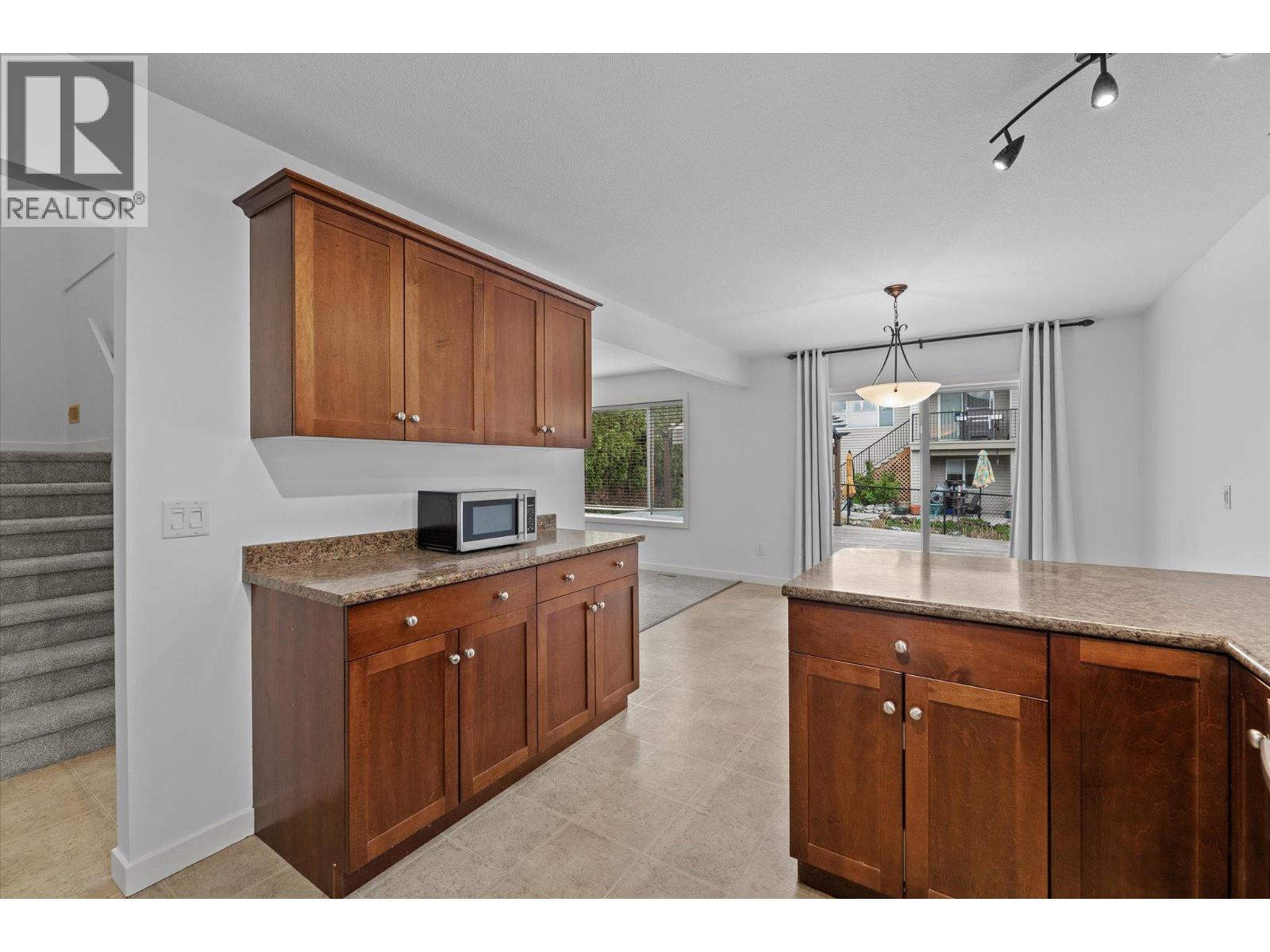 2003 Montego Street, West Kelowna, British Columbia  V4T 3C6 - Photo 13 - 10385326