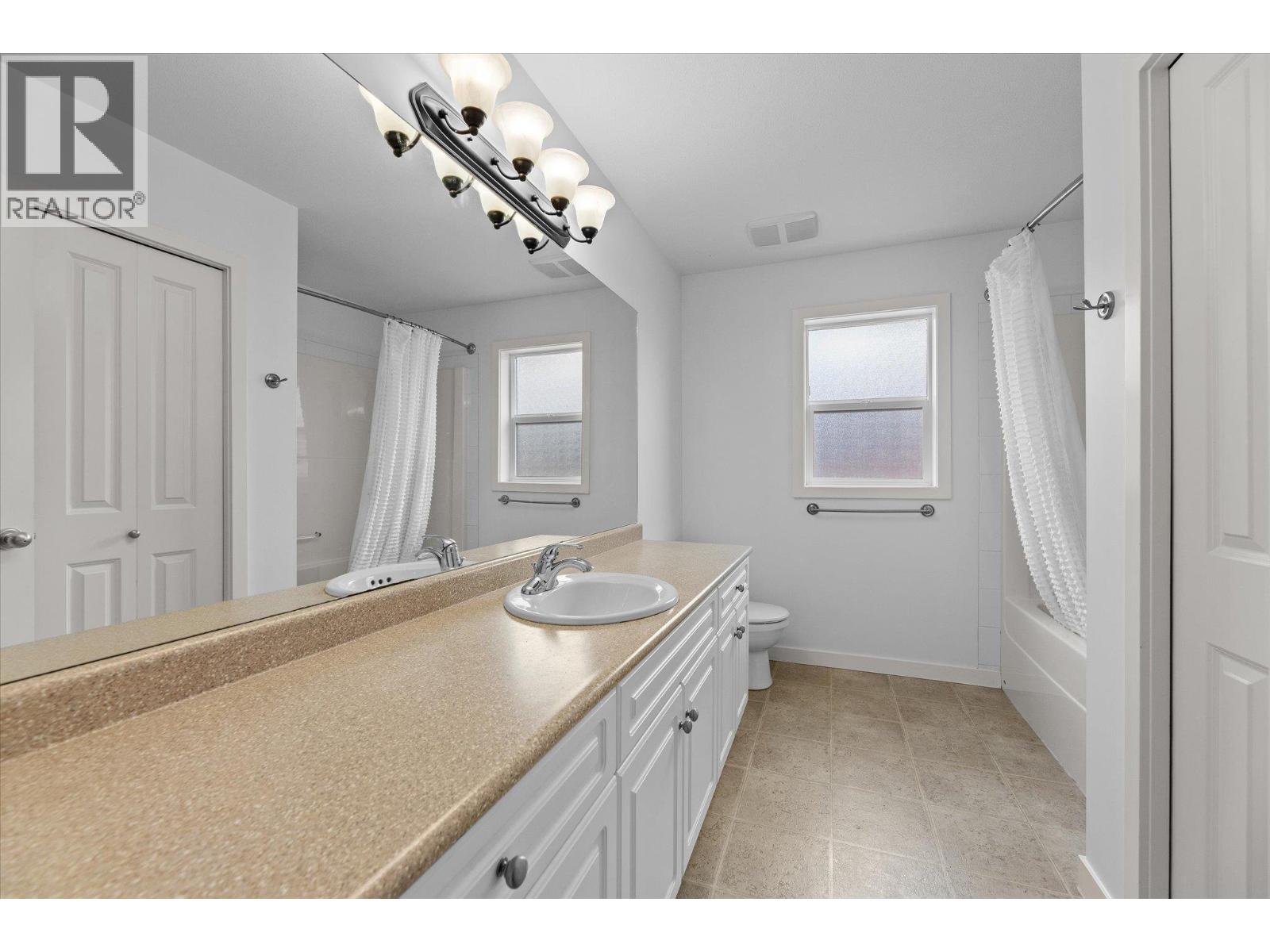 2003 Montego Street, West Kelowna, British Columbia  V4T 3C6 - Photo 24 - 10385326