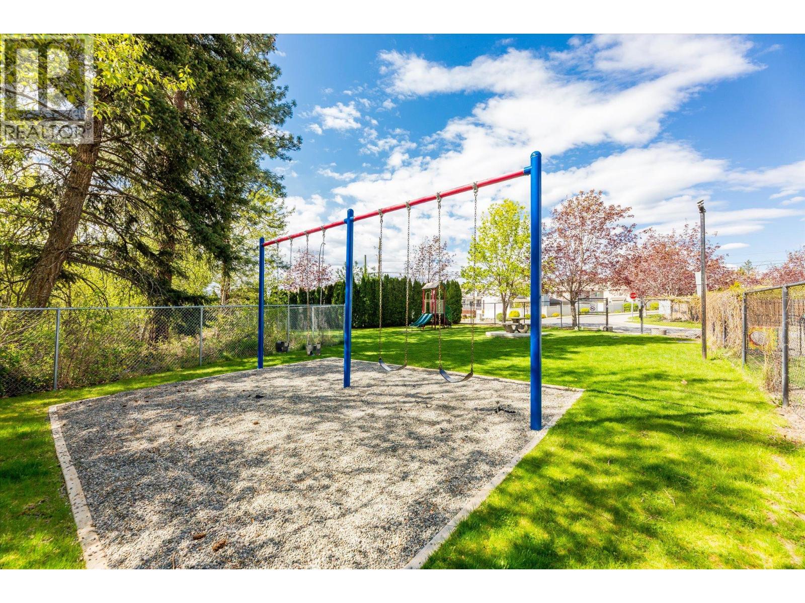 2003 Montego Street, West Kelowna, British Columbia  V4T 3C6 - Photo 41 - 10385326