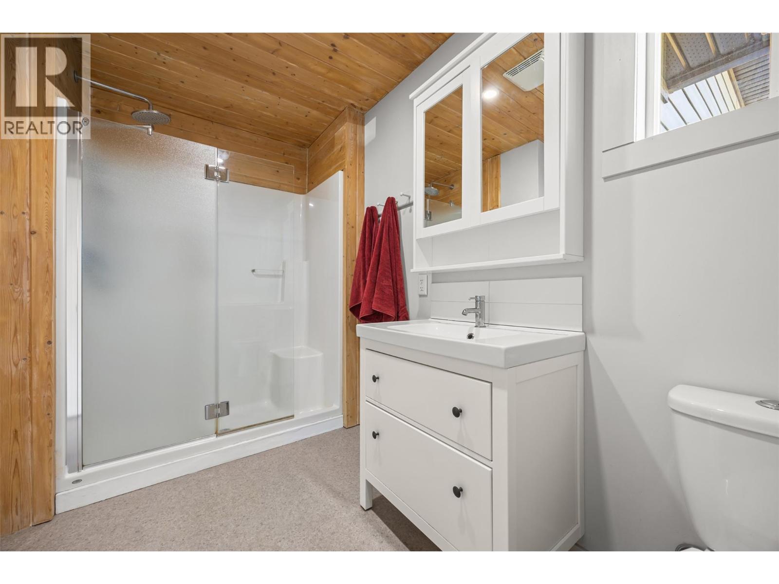 4202 34 Street, Vernon, British Columbia  V1T 5Y4 - Photo 18 - 10385029