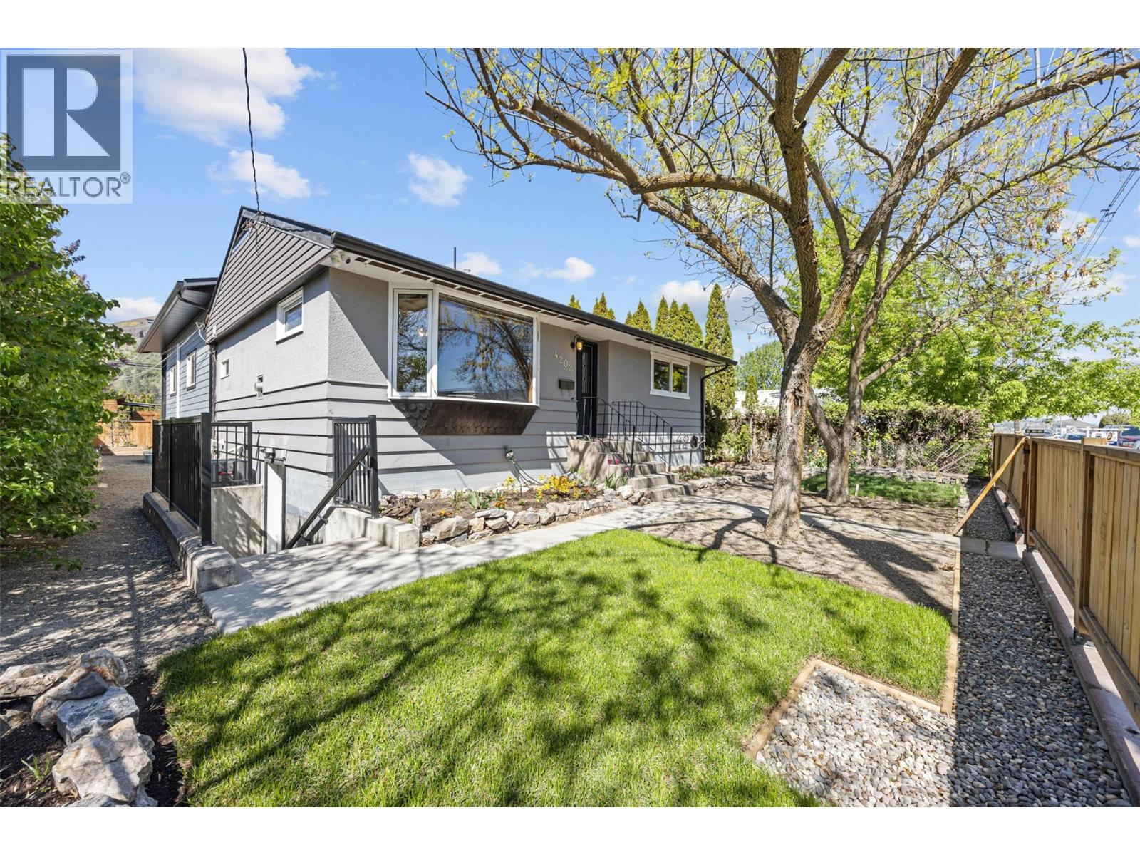 4202 34 Street, Vernon, British Columbia  V1T 5Y4 - Photo 6 - 10385029