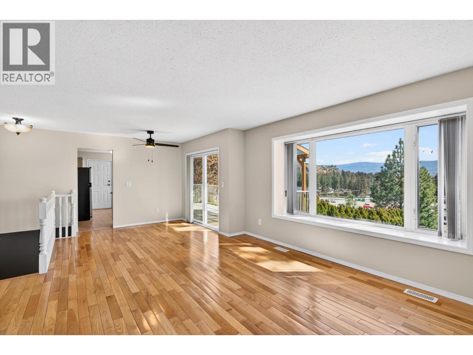 2048 Shamrock Drive, West Kelowna, British Columbia  V4T 1T8 - Photo 11 - 10381355