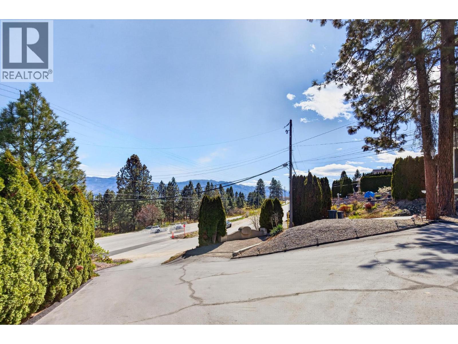2048 Shamrock Drive, West Kelowna, British Columbia  V4T 1T8 - Photo 35 - 10381355