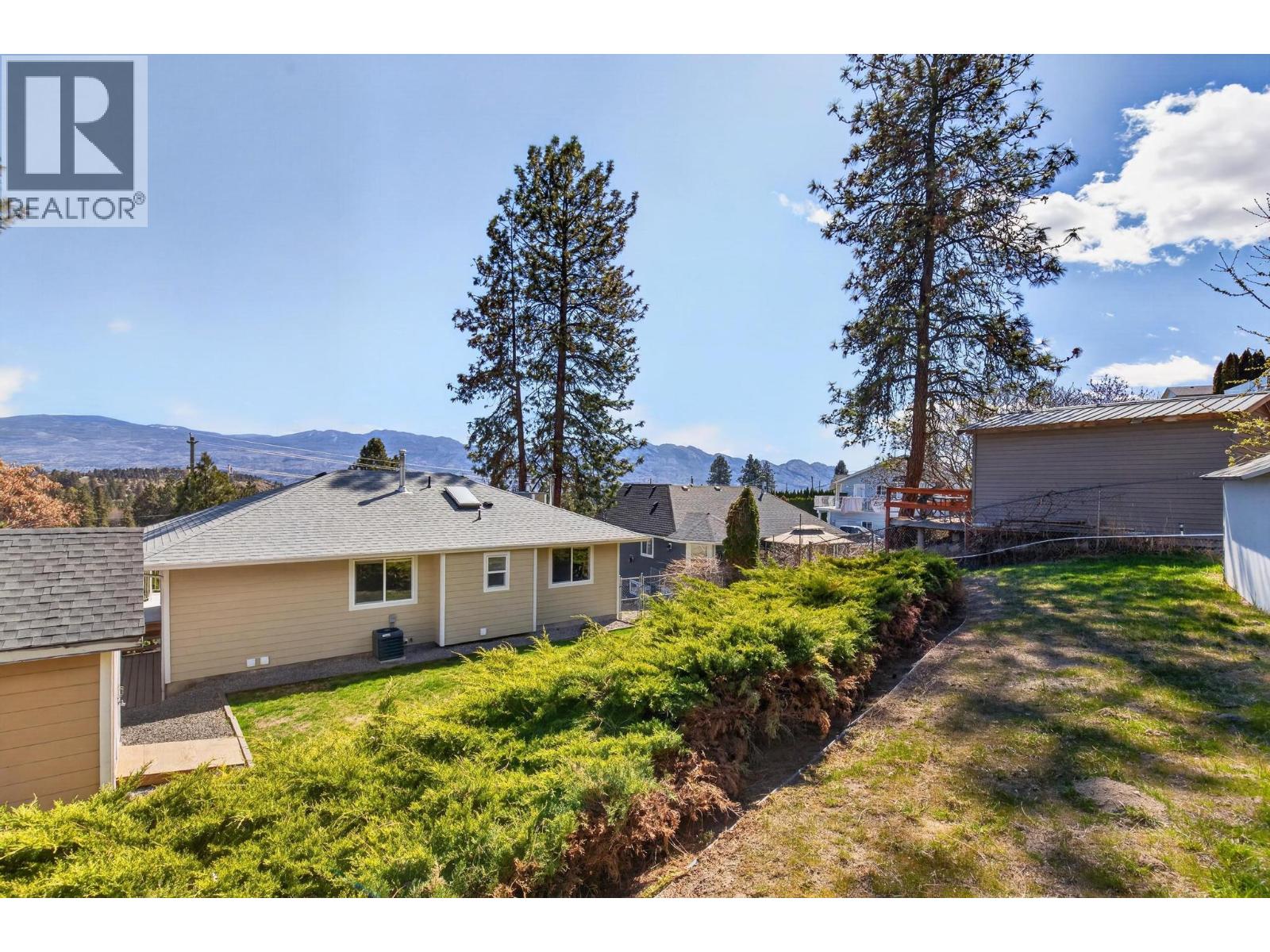 2048 Shamrock Drive, West Kelowna, British Columbia  V4T 1T8 - Photo 38 - 10381355