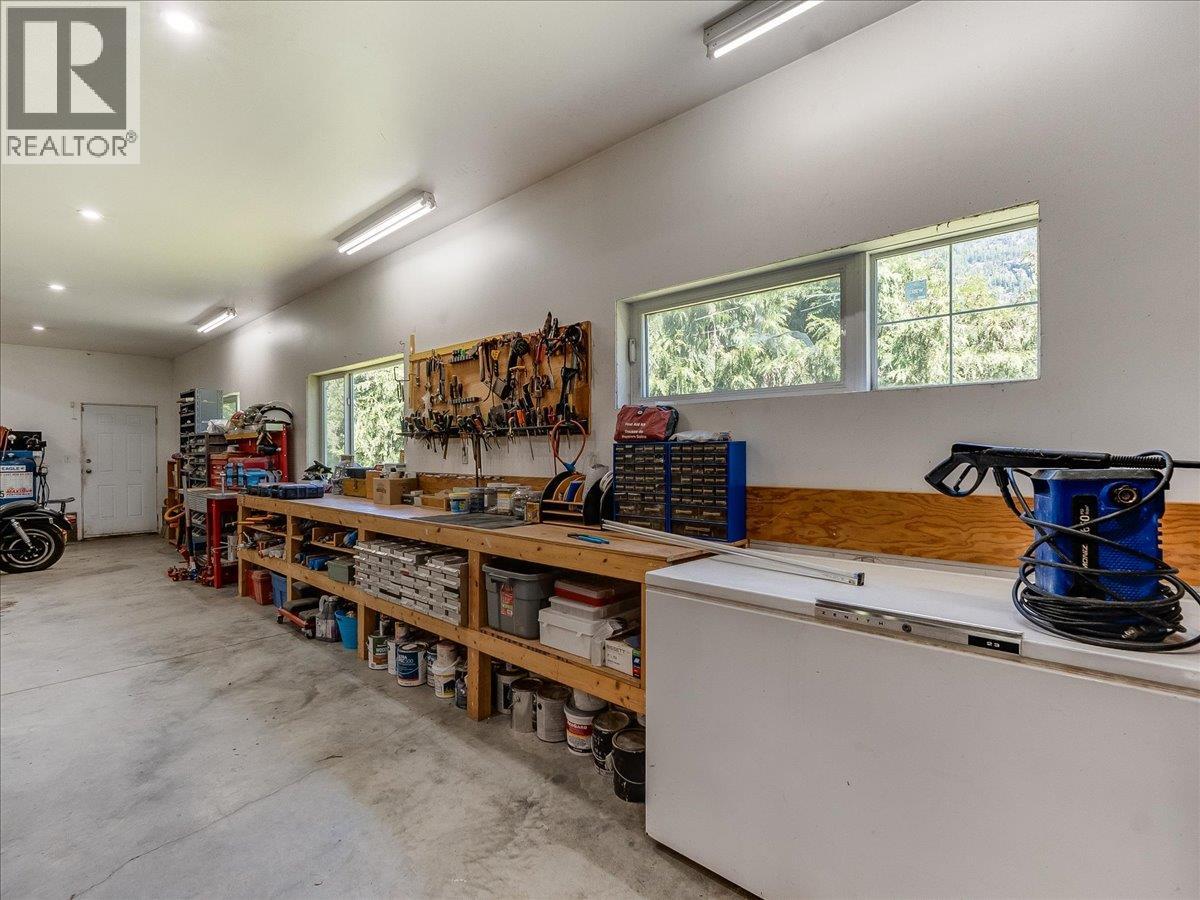 2809 Slocan Valley West Road, Slocan Park, British Columbia  V0G 2E0 - Photo 64 - 10385265
