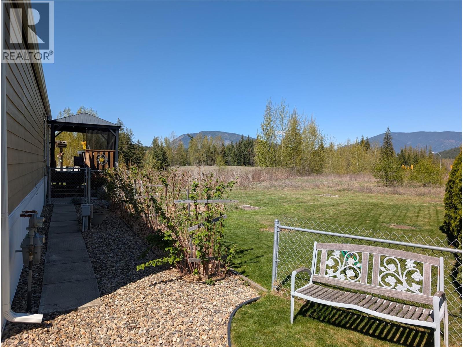 4811 10a Avenue Ne Unit# 10, Salmon Arm, British Columbia  V1E 1C5 - Photo 27 - 10384936