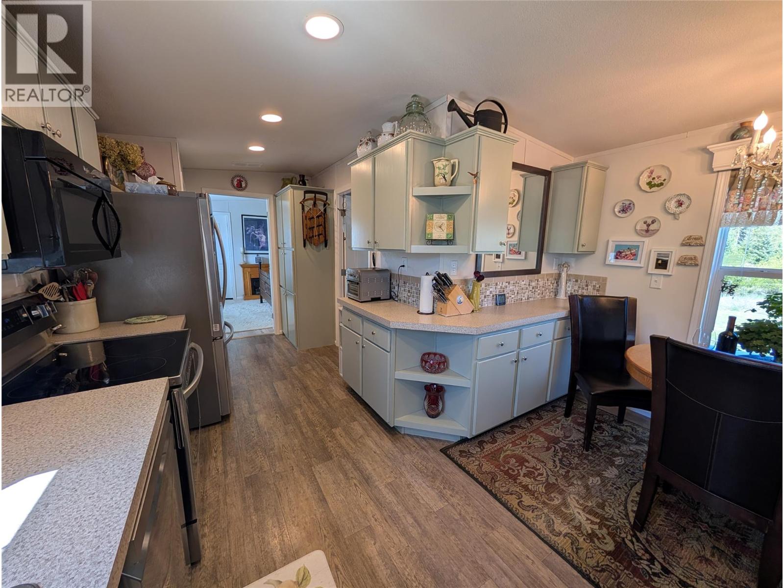 4811 10a Avenue Ne Unit# 10, Salmon Arm, British Columbia  V1E 1C5 - Photo 4 - 10384936