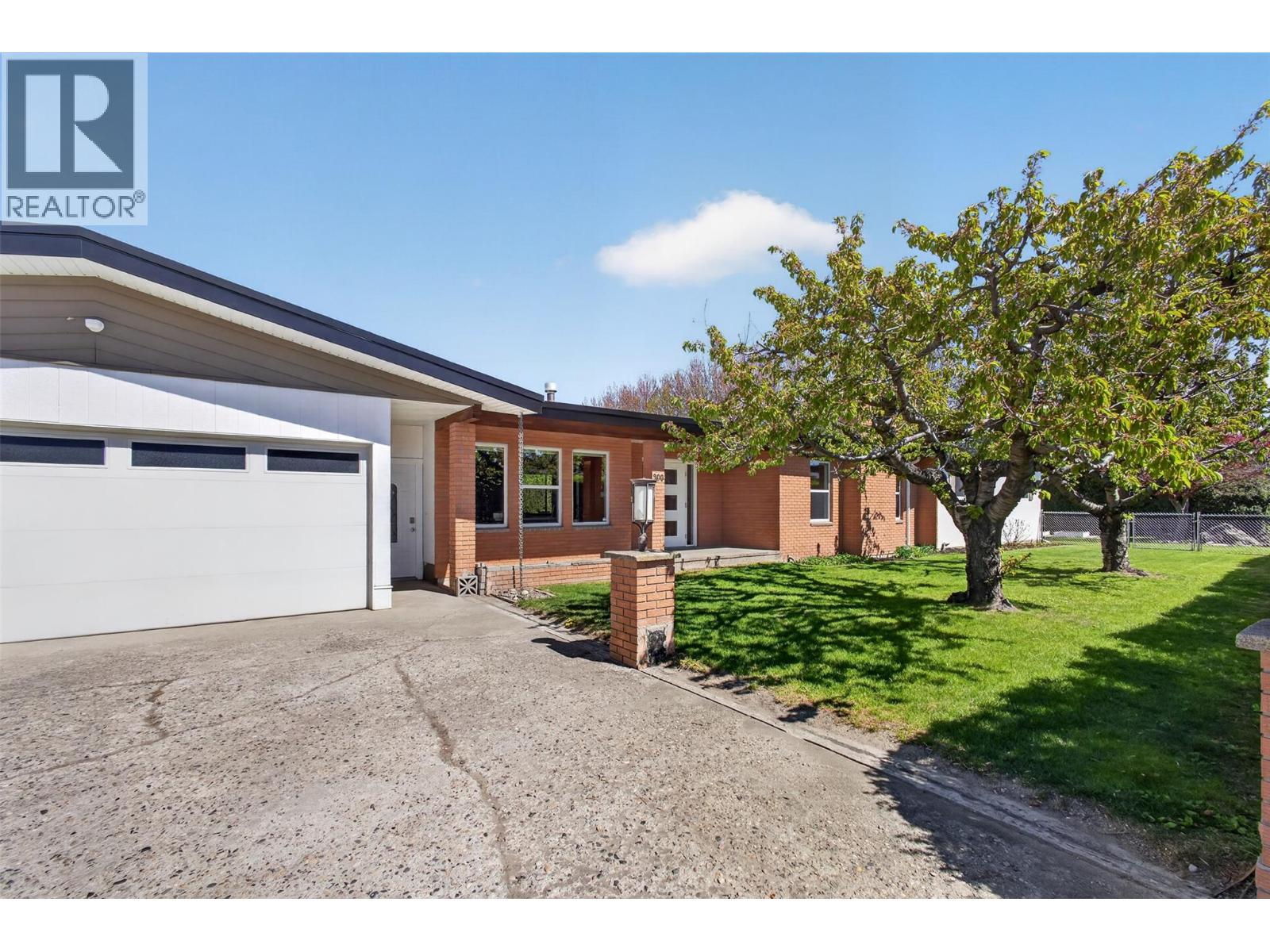 900 Anders Road, west kelowna, British Columbia