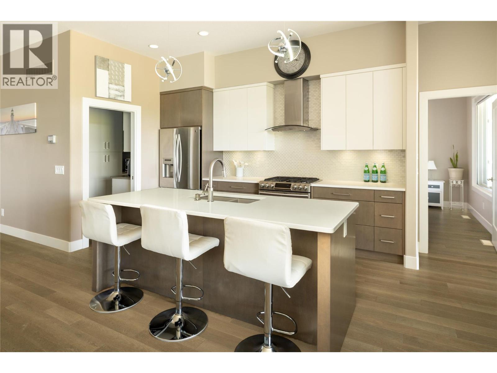 1180 Goldfinch Place, Kelowna, British Columbia  V1W 5M1 - Photo 7 - 10384492