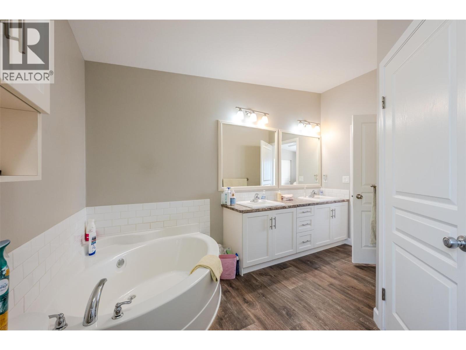 306 Hwy 97, Kaleden, British Columbia  V0H 1K0 - Photo 20 - 10384968