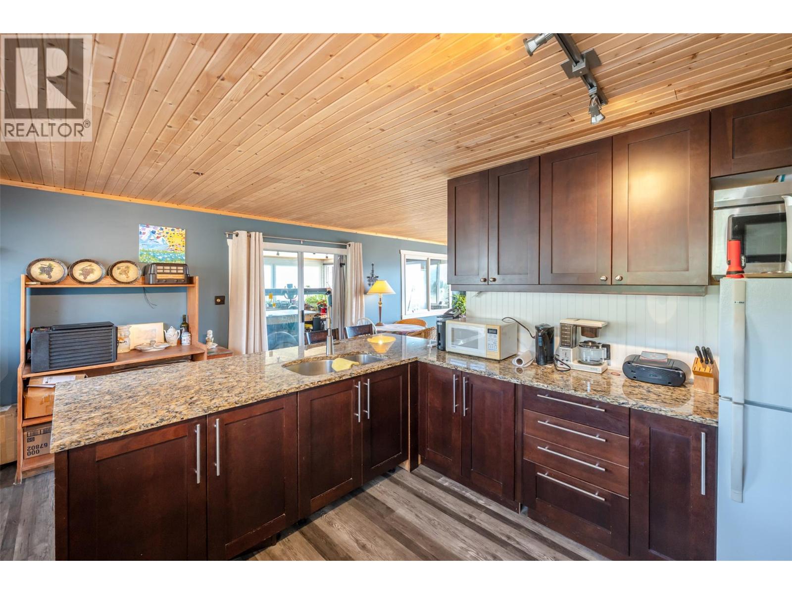 306 Hwy 97, Kaleden, British Columbia  V0H 1K0 - Photo 31 - 10384968