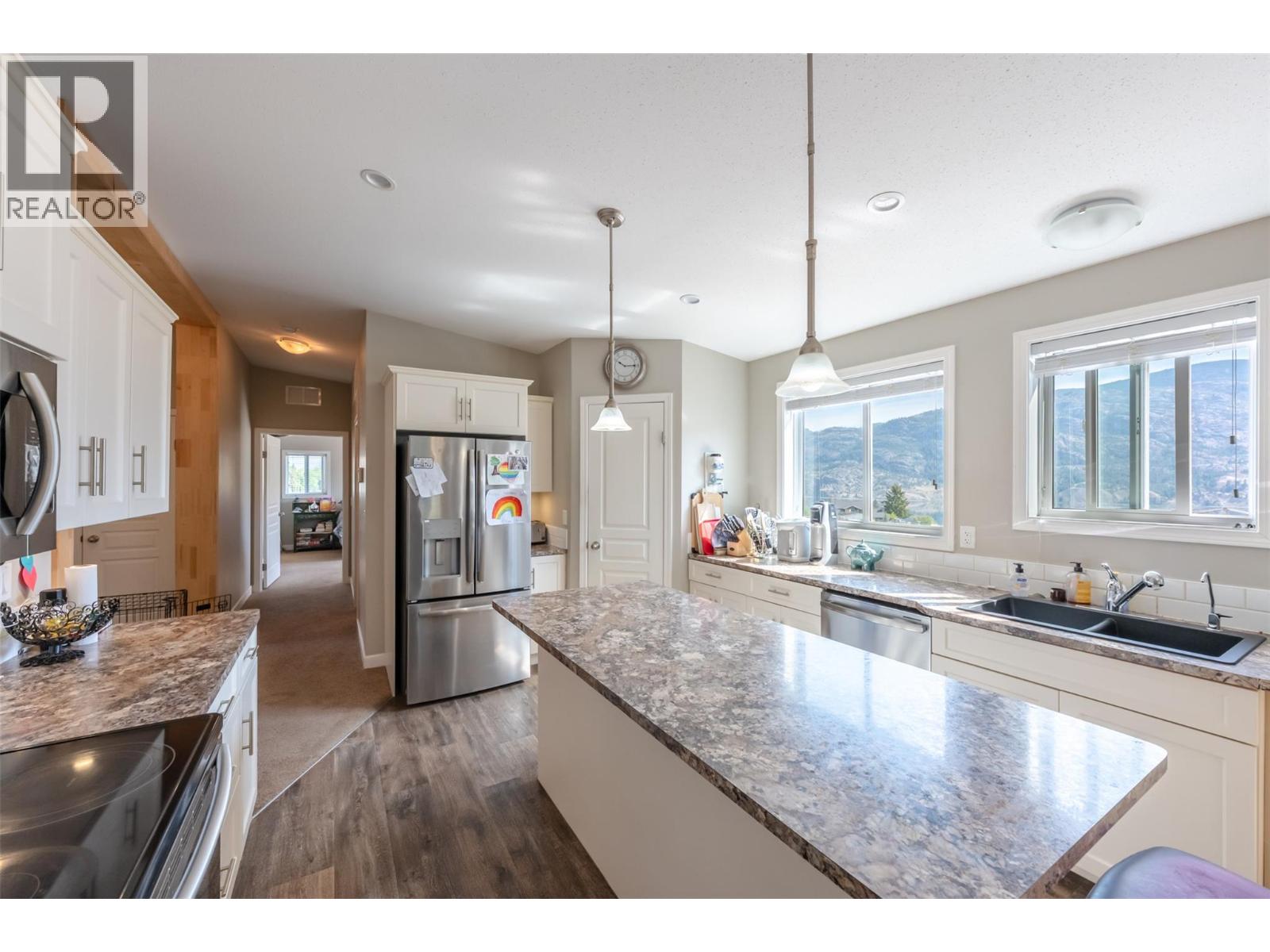 306 Hwy 97, Kaleden, British Columbia  V0H 1K0 - Photo 4 - 10384968