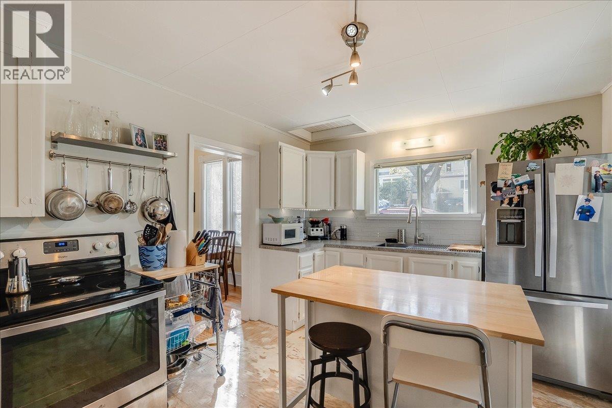 720 Stanley Street, Nelson, British Columbia  V1L 1N5 - Photo 13 - 10385329