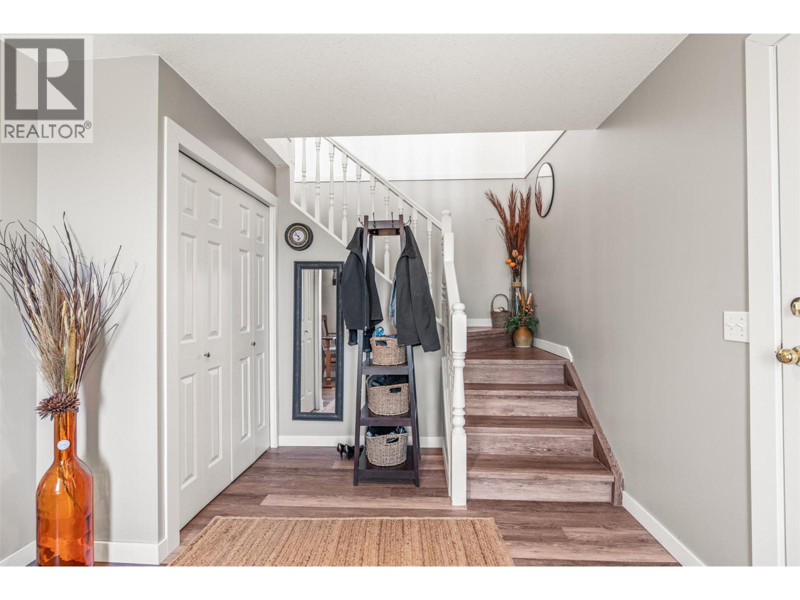 4138 4th Avenue, Peachland, British Columbia  V0H 1X5 - Photo 3 - 10384887