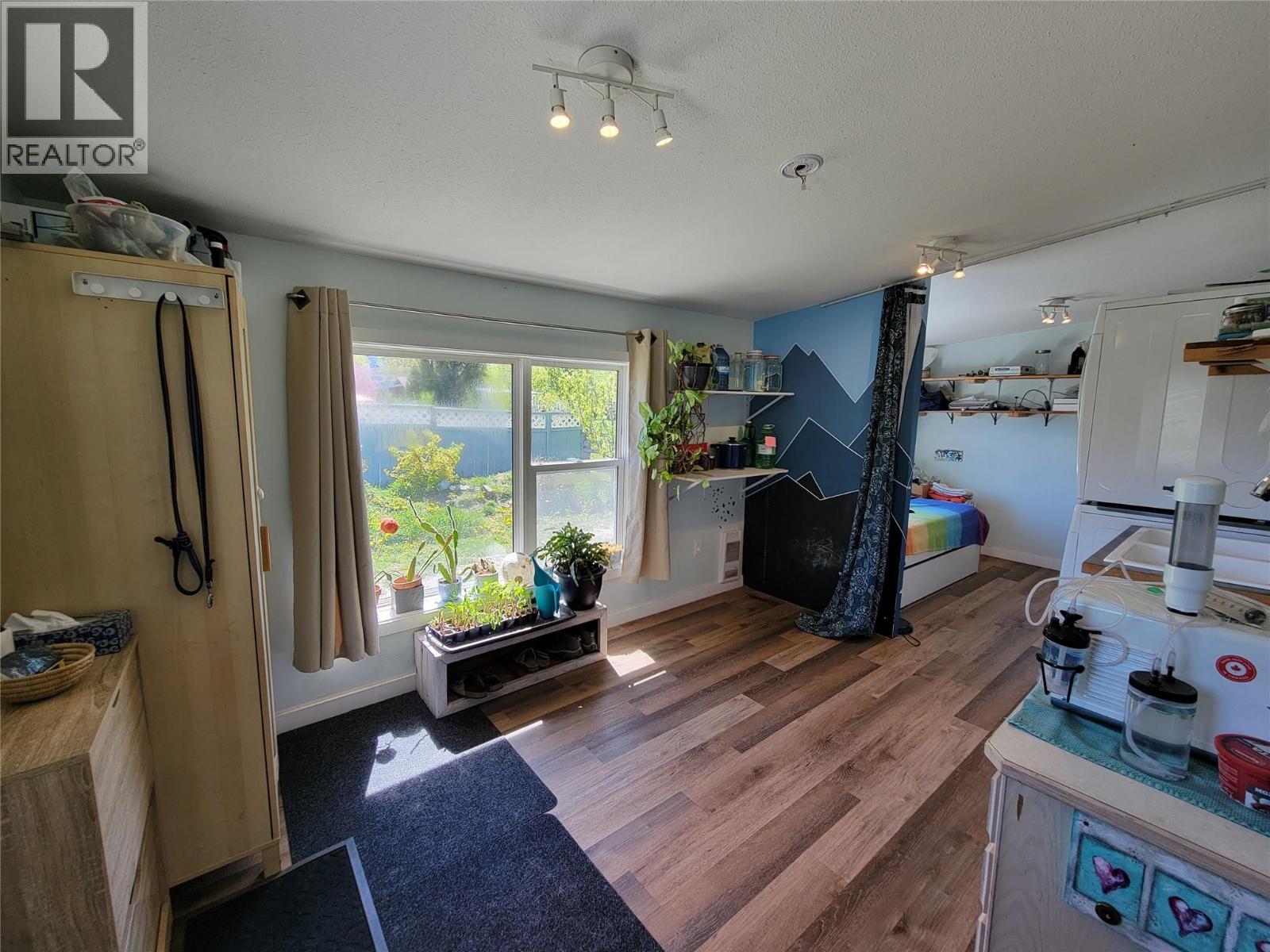2626 Highway 3, Keremeos, British Columbia  V0X 1N5 - Photo 50 - 10385416