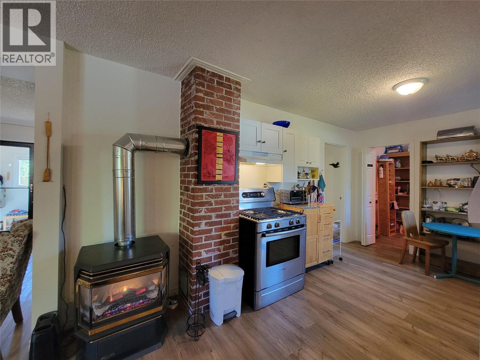 2626 Highway 3, Keremeos, British Columbia  V0X 1N5 - Photo 77 - 10385400