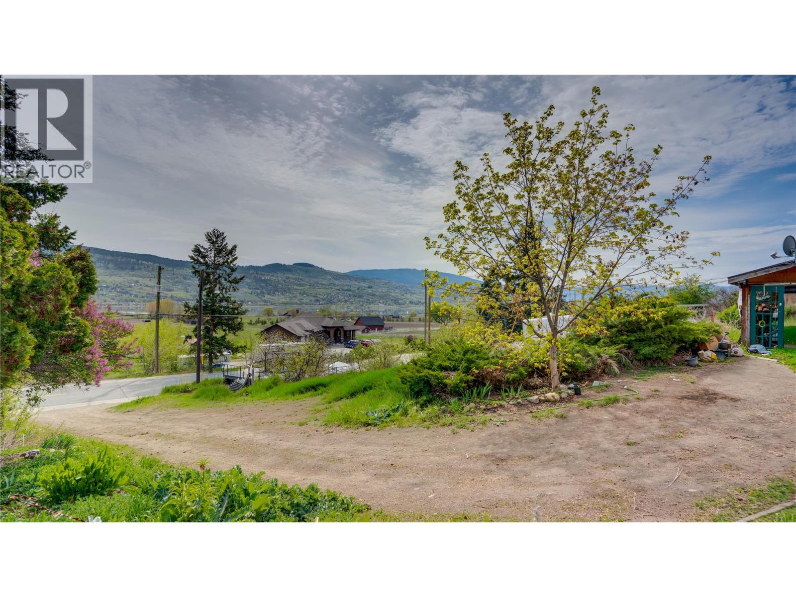8268 Old Kamloops Road, Vernon, British Columbia  V1H 1W8 - Photo 13 - 10385325
