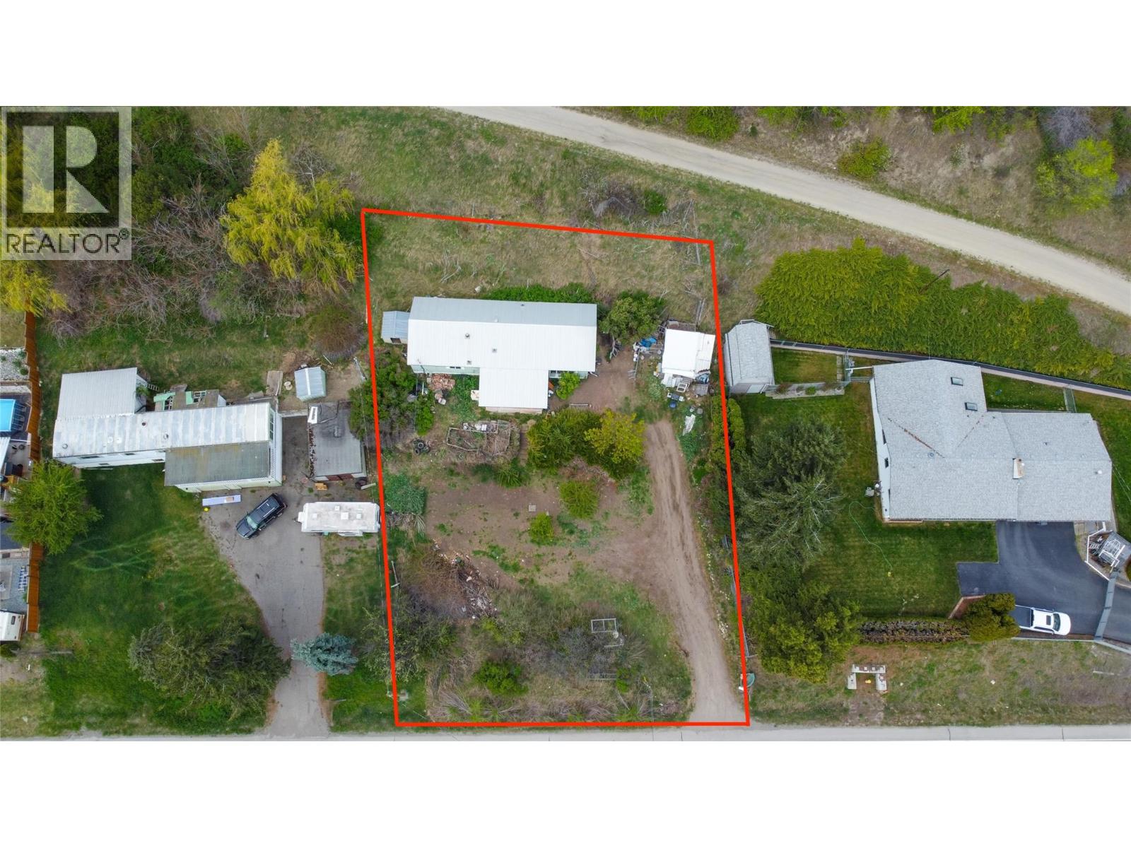 8268 Old Kamloops Road, Vernon, British Columbia  V1H 1W8 - Photo 2 - 10385325