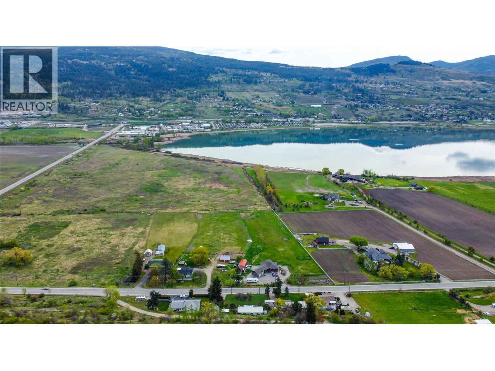 8268 Old Kamloops Road, Vernon, British Columbia  V1H 1W8 - Photo 8 - 10385325