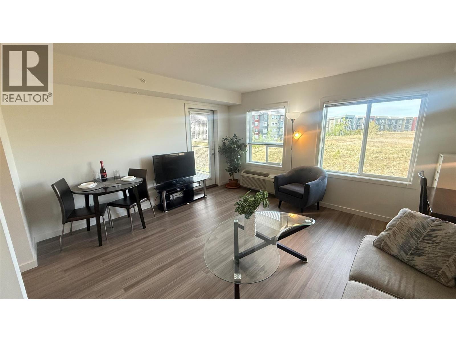883 Academy Way Unit# Ph7, Kelowna, British Columbia  V1V 0A3 - Photo 11 - 10385387