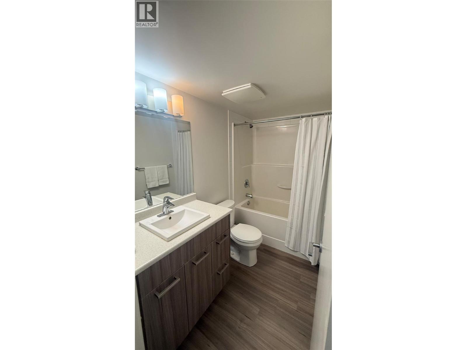 883 Academy Way Unit# Ph7, Kelowna, British Columbia  V1V 0A3 - Photo 6 - 10385387