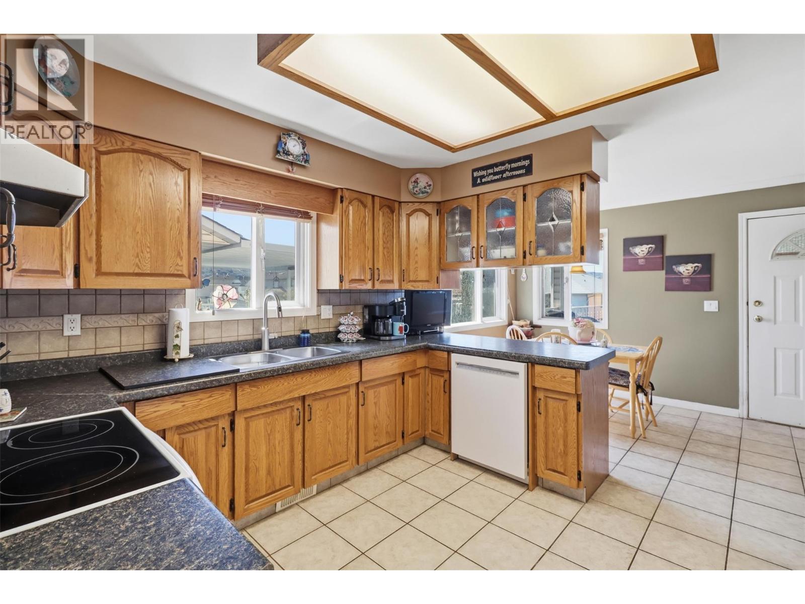 1165 13th Street, Kamloops, British Columbia  V2B 8K4 - Photo 14 - 10385418