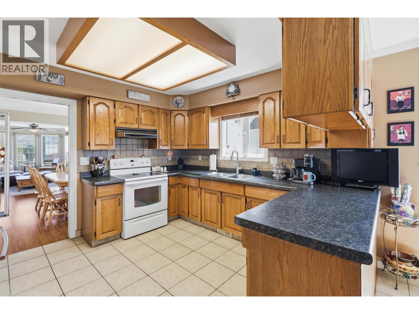 1165 13th Street, Kamloops, British Columbia  V2B 8K4 - Photo 16 - 10385418