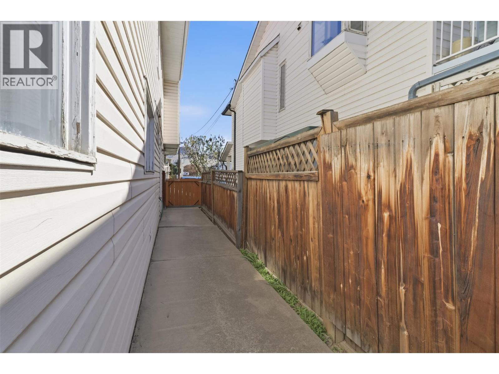 1165 13th Street, Kamloops, British Columbia  V2B 8K4 - Photo 72 - 10385418