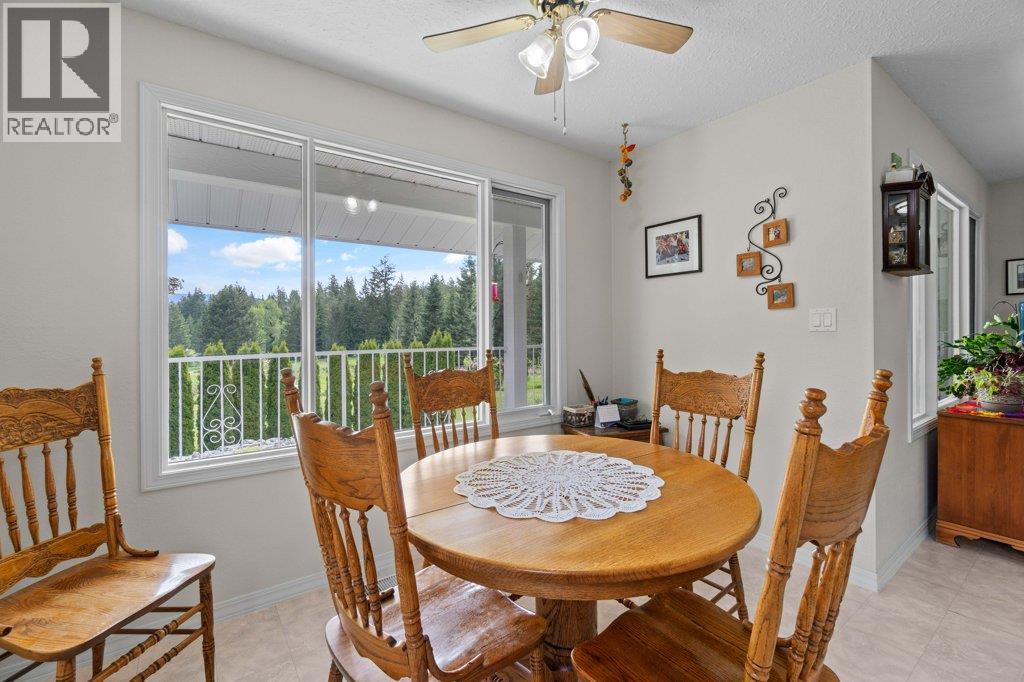4501 44 Avenue Nw, Salmon Arm, British Columbia  V1E 3A7 - Photo 17 - 10385377