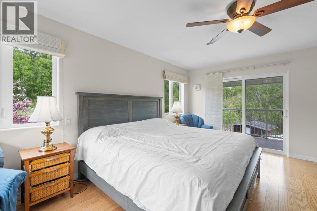 4501 44 Avenue Nw, Salmon Arm, British Columbia  V1E 3A7 - Photo 24 - 10385377