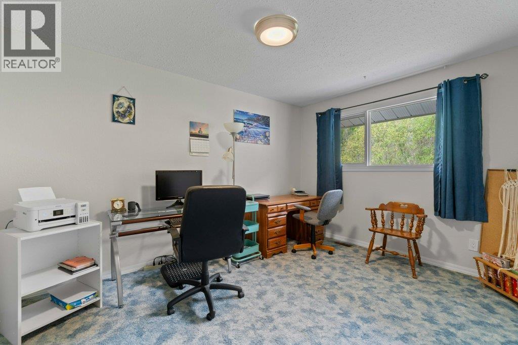 4501 44 Avenue Nw, Salmon Arm, British Columbia  V1E 3A7 - Photo 33 - 10385377