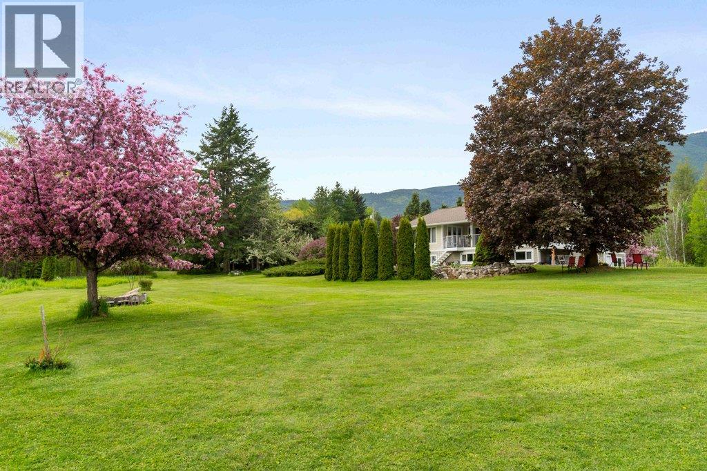 4501 44 Avenue Nw, Salmon Arm, British Columbia  V1E 3A7 - Photo 76 - 10385377