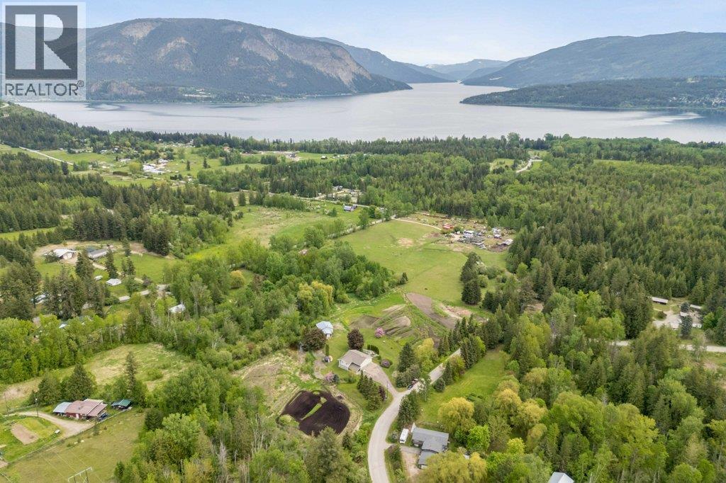 4501 44 Avenue Nw, Salmon Arm, British Columbia  V1E 3A7 - Photo 80 - 10385377