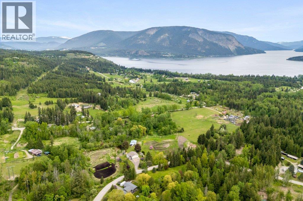 4501 44 Avenue Nw, Salmon Arm, British Columbia  V1E 3A7 - Photo 81 - 10385377