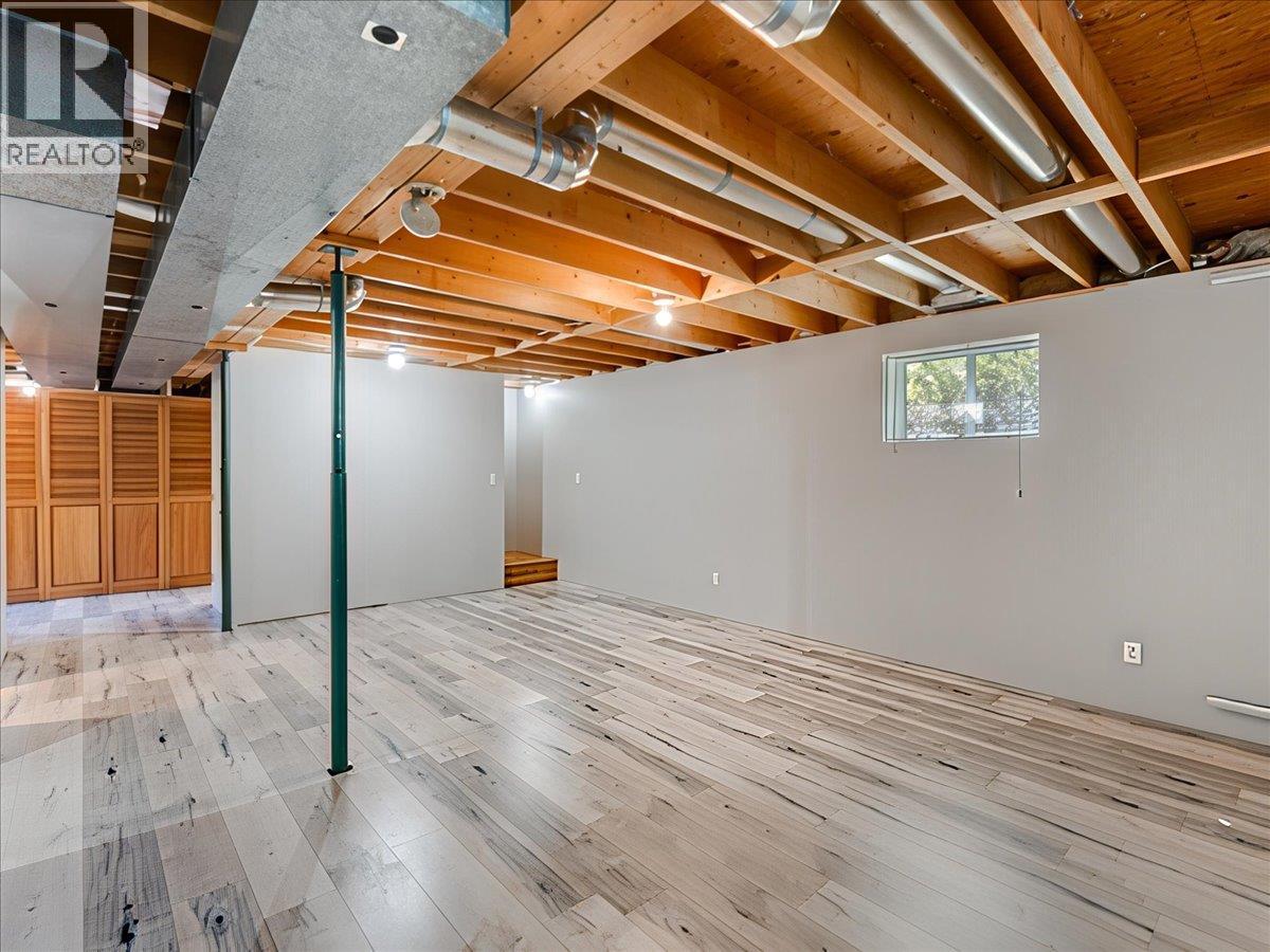 3833 Dogwood Drive, Trail, British Columbia  V1R 2V4 - Photo 33 - 10385437
