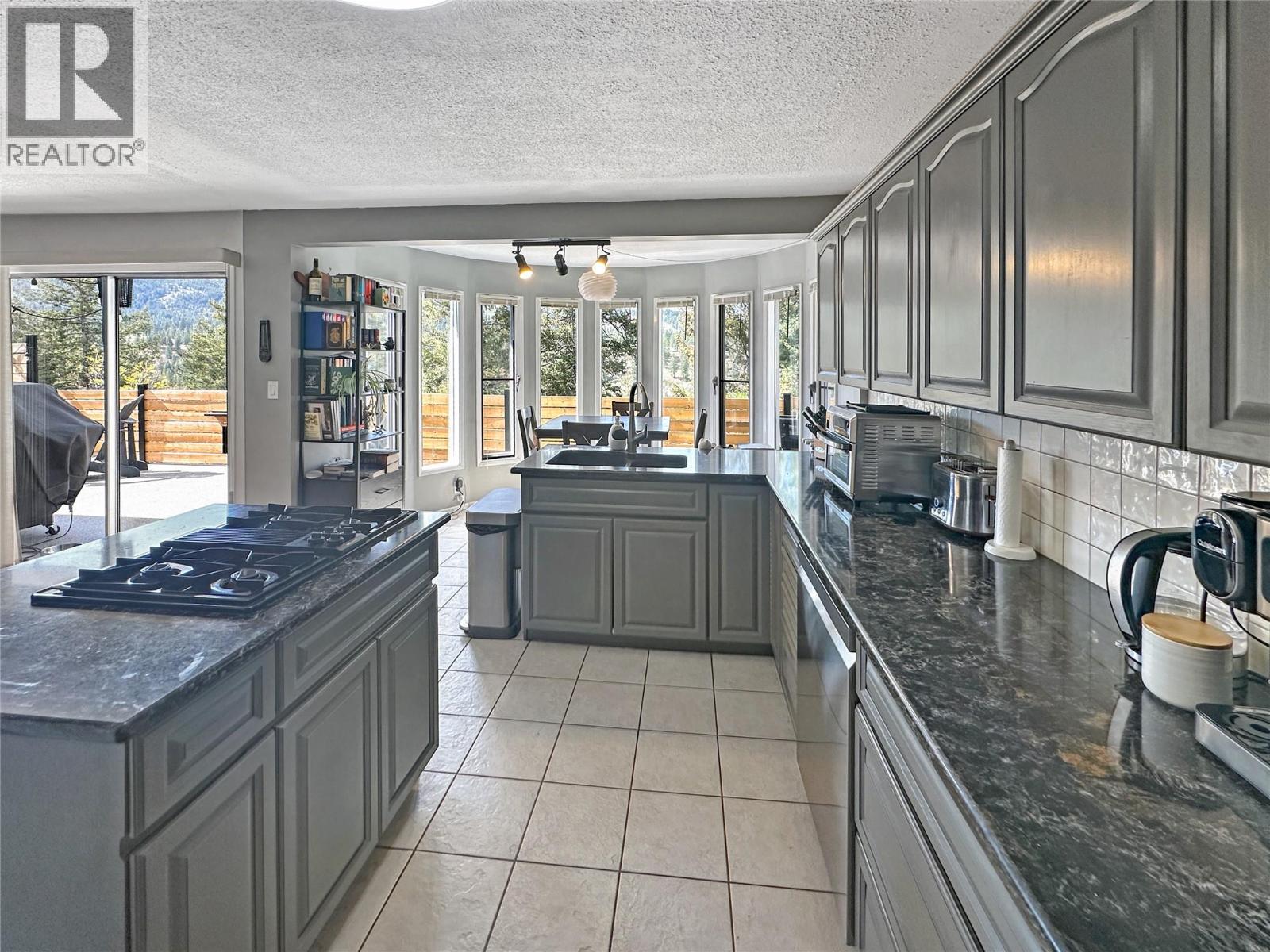 305 Panorama Crescent, Princeton, British Columbia  V0X 1W0 - Photo 10 - 10385278