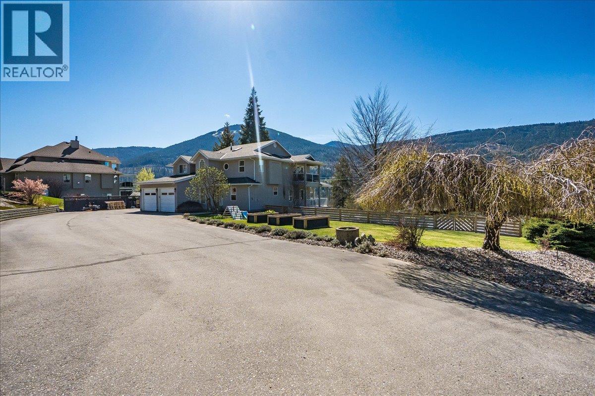 5839 Sunset Drive, Nelson, British Columbia  V1L 6X9 - Photo 5 - 10384797