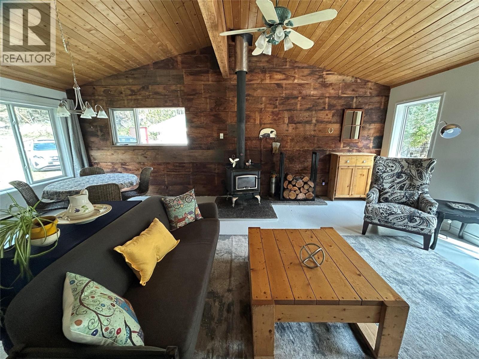 5648 Lazy Lake Road, Wasa, British Columbia  V0B 2K0 - Photo 17 - 10385067