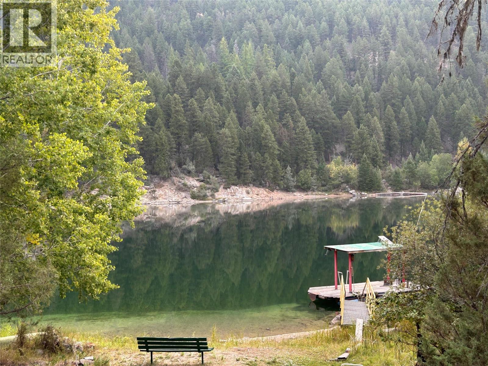 5648 Lazy Lake Road, Wasa, British Columbia  V0B 2K0 - Photo 5 - 10385067