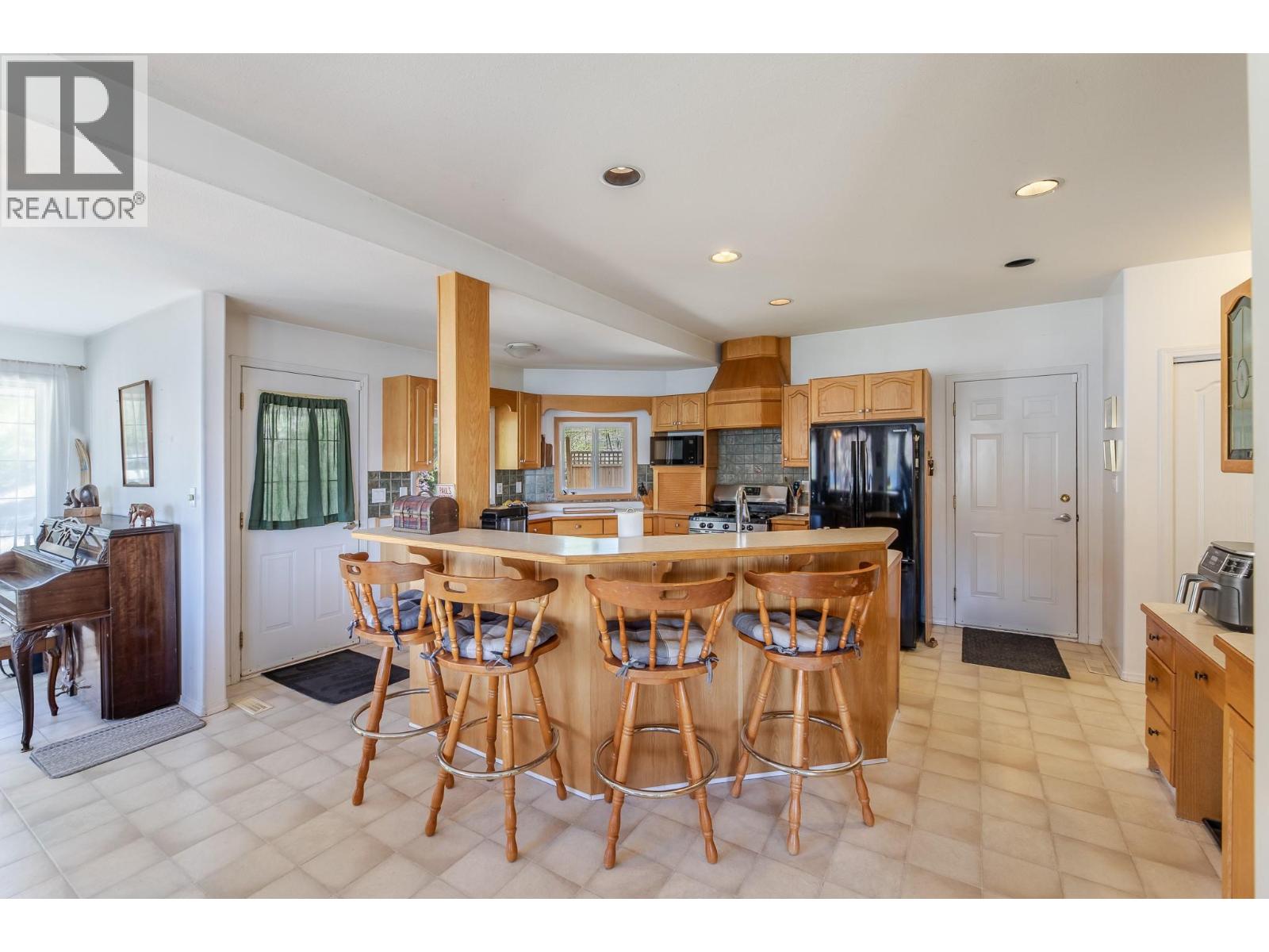 8405 104th Avenue, Osoyoos, British Columbia  V0H 1V2 - Photo 7 - 10385407