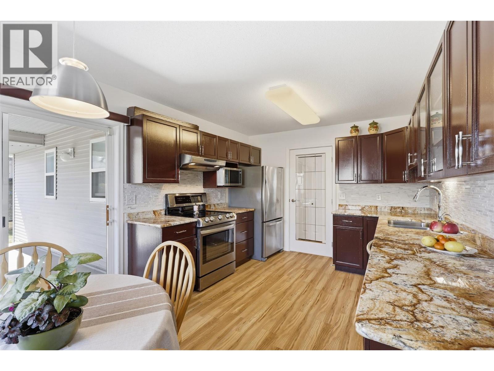 901 Regent Crescent, Kamloops, British Columbia  V1S 1X1 - Photo 14 - 10383781
