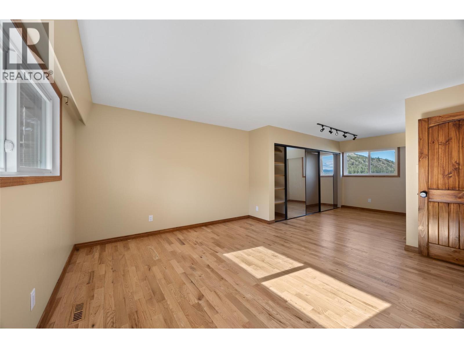 1667 Springhaven Place, Kamloops, British Columbia  V2E 1C7 - Photo 15 - 10385164
