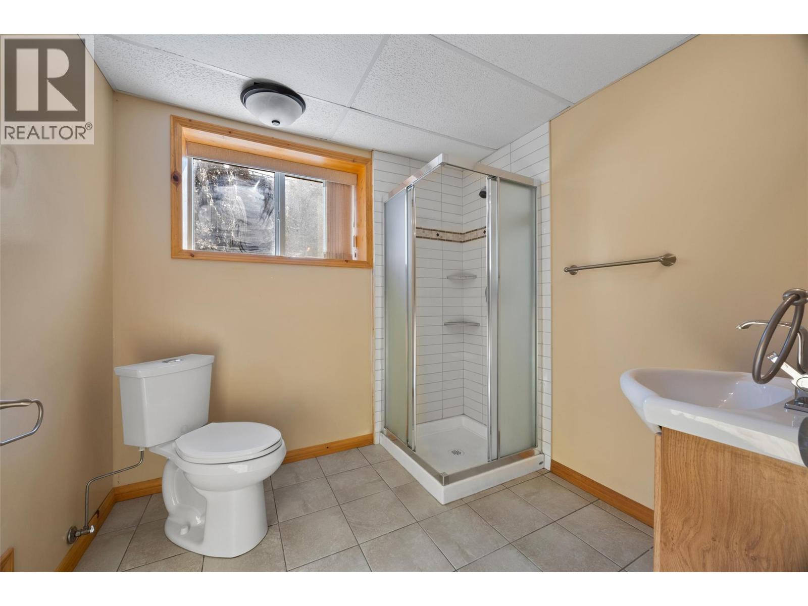 1667 Springhaven Place, Kamloops, British Columbia  V2E 1C7 - Photo 26 - 10385164